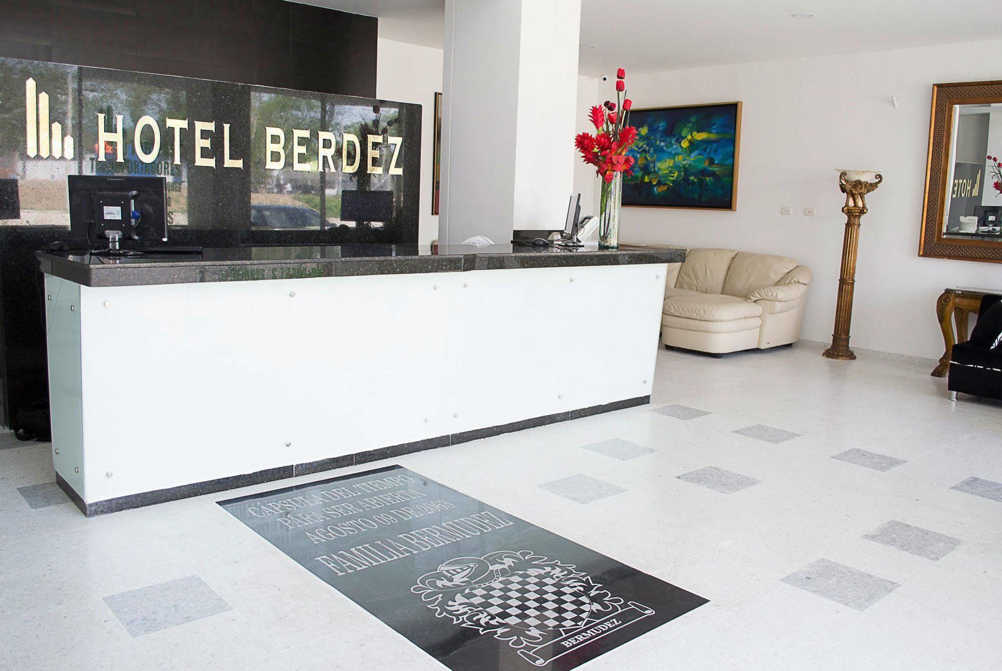 Hotel Berdez Neiva  Exterior foto